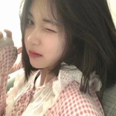 美女蛇岛求生